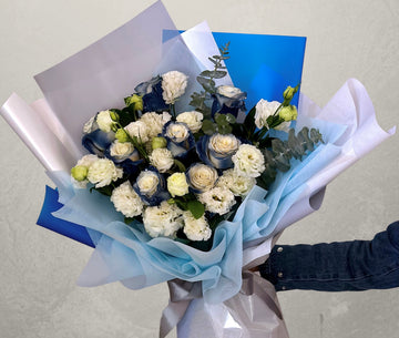 Dark Blue Roses bouquet
