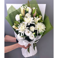 white lily flower bouquet