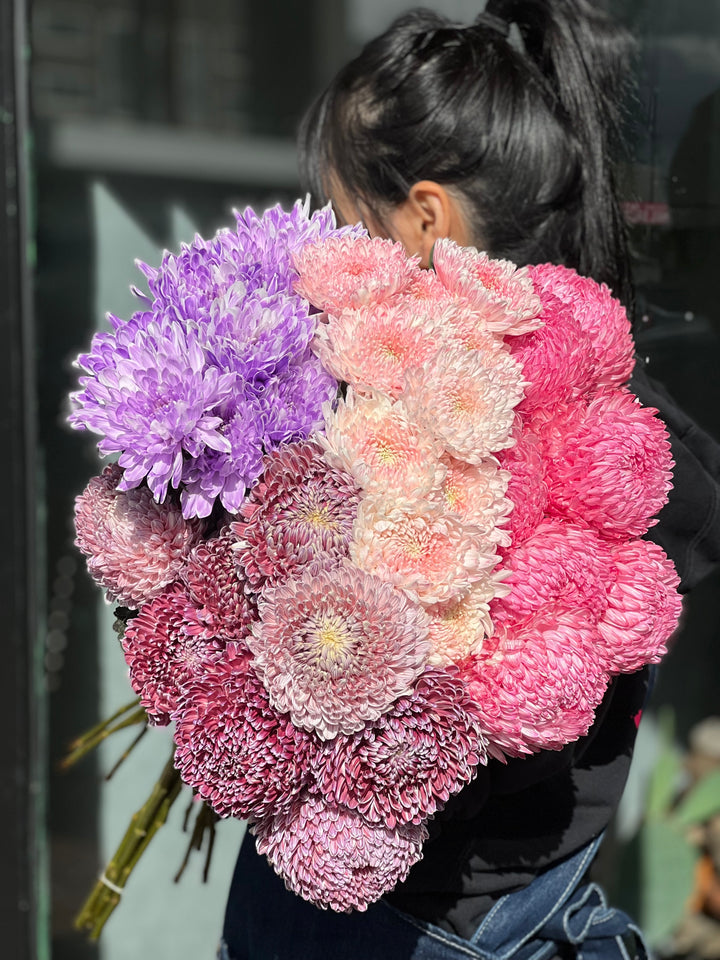 Customised Mums Arrangement: A perfect Mother’s Day gift