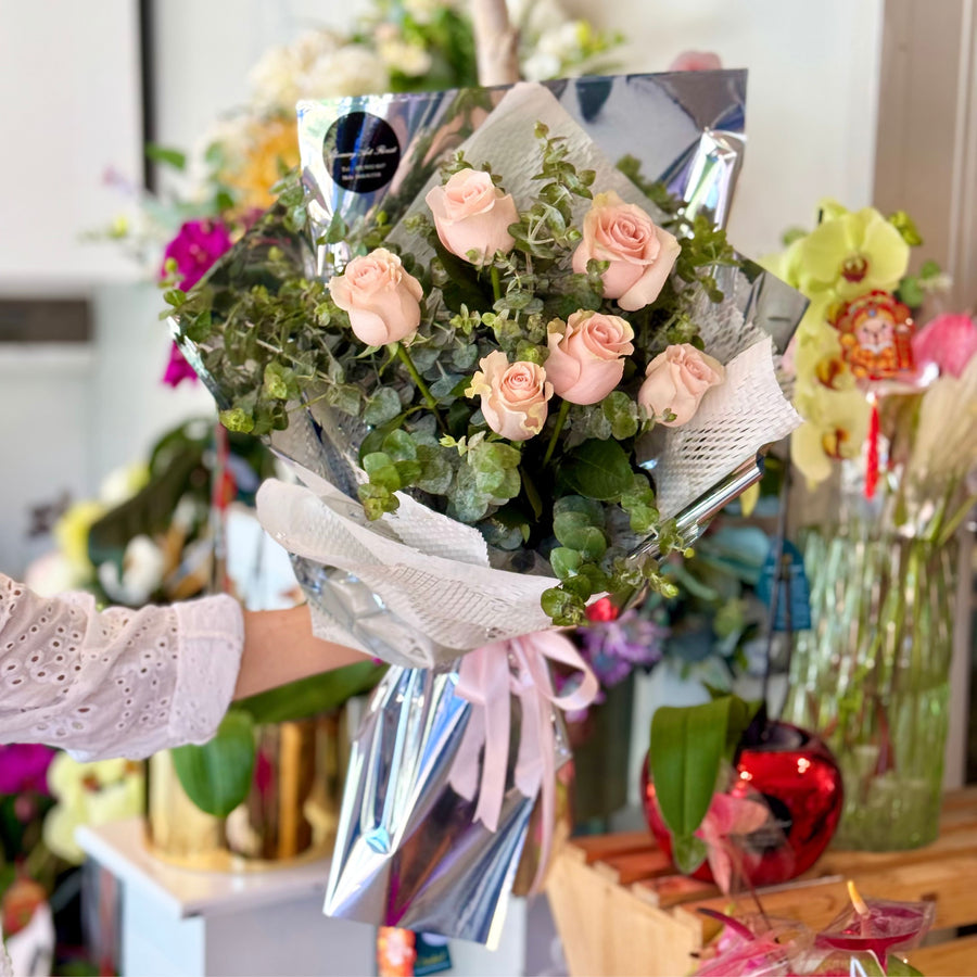 Silver And Pink Roses Pink Roses Bouquet
