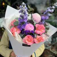 mixed-flower-bouquet-with-delphinium-roses-chrysanthemums 