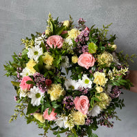 custom-memorial-wreath-for-funerals-sympathy-flowers